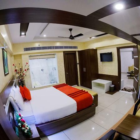 The Renai Cochin Hotel Kochi Kültér fotó