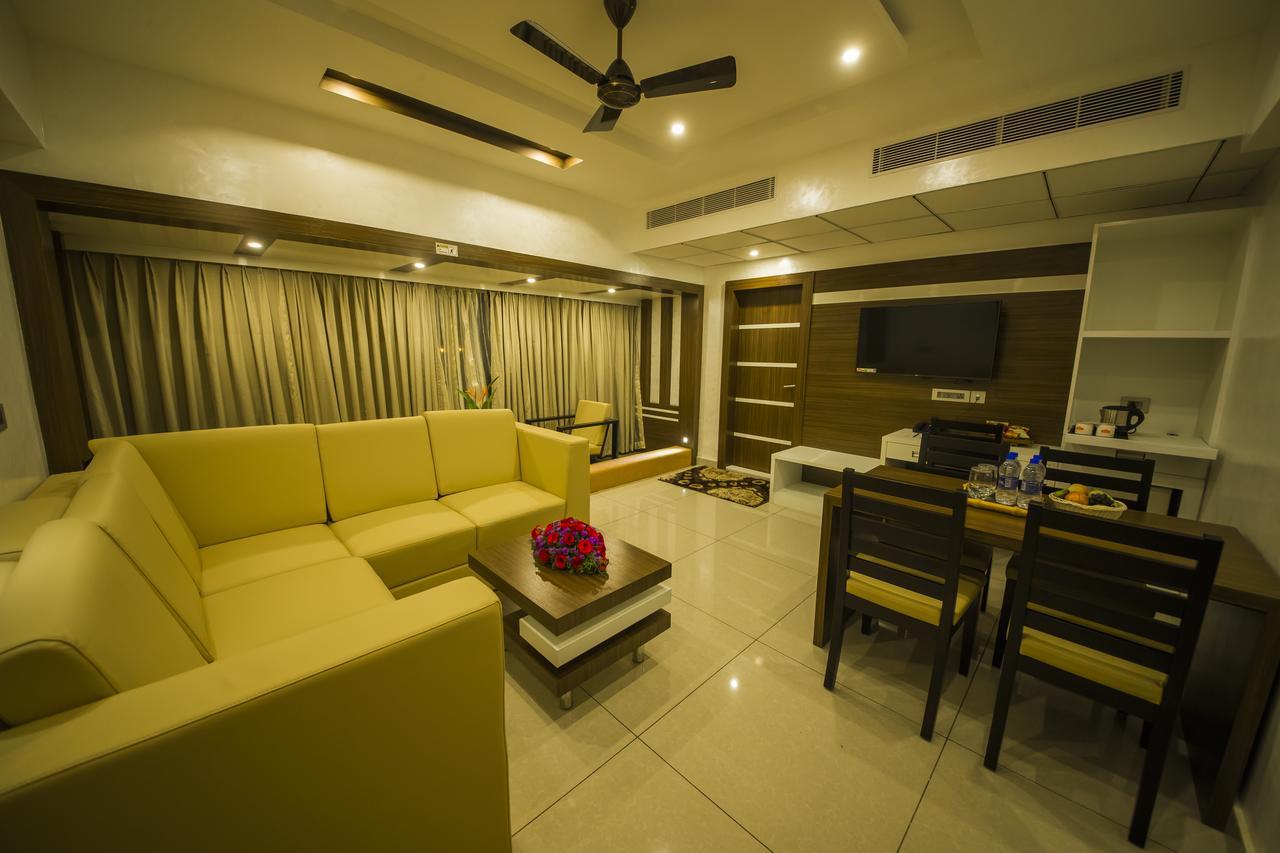 The Renai Cochin Hotel Kochi Kültér fotó