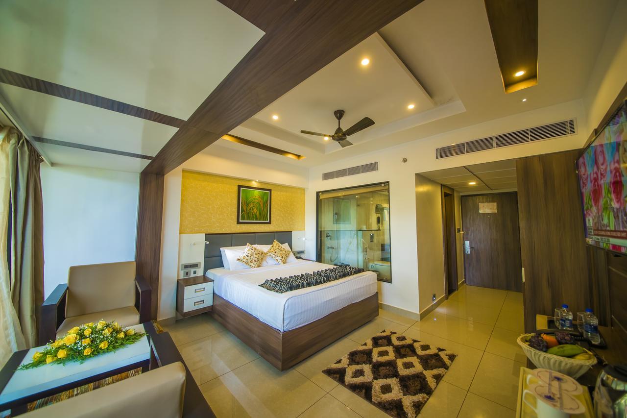 The Renai Cochin Hotel Kochi Kültér fotó