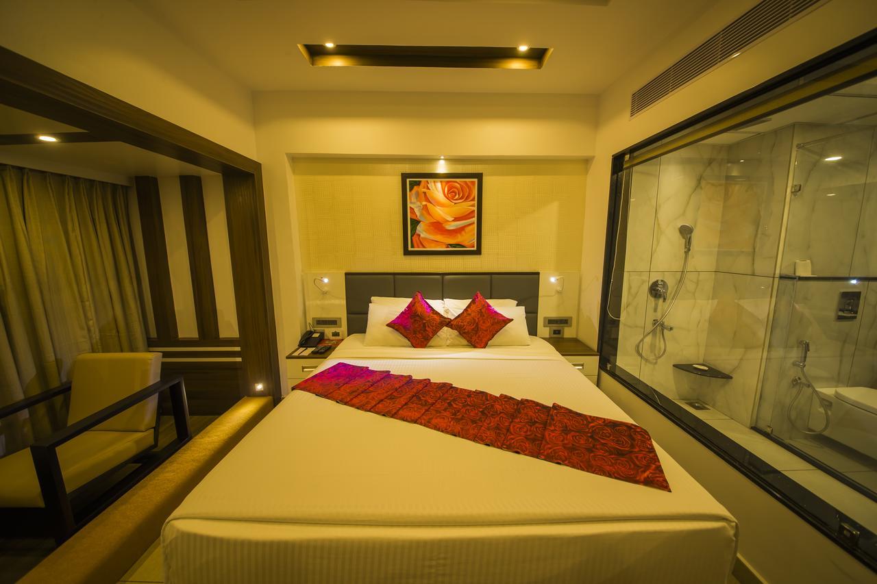 The Renai Cochin Hotel Kochi Kültér fotó