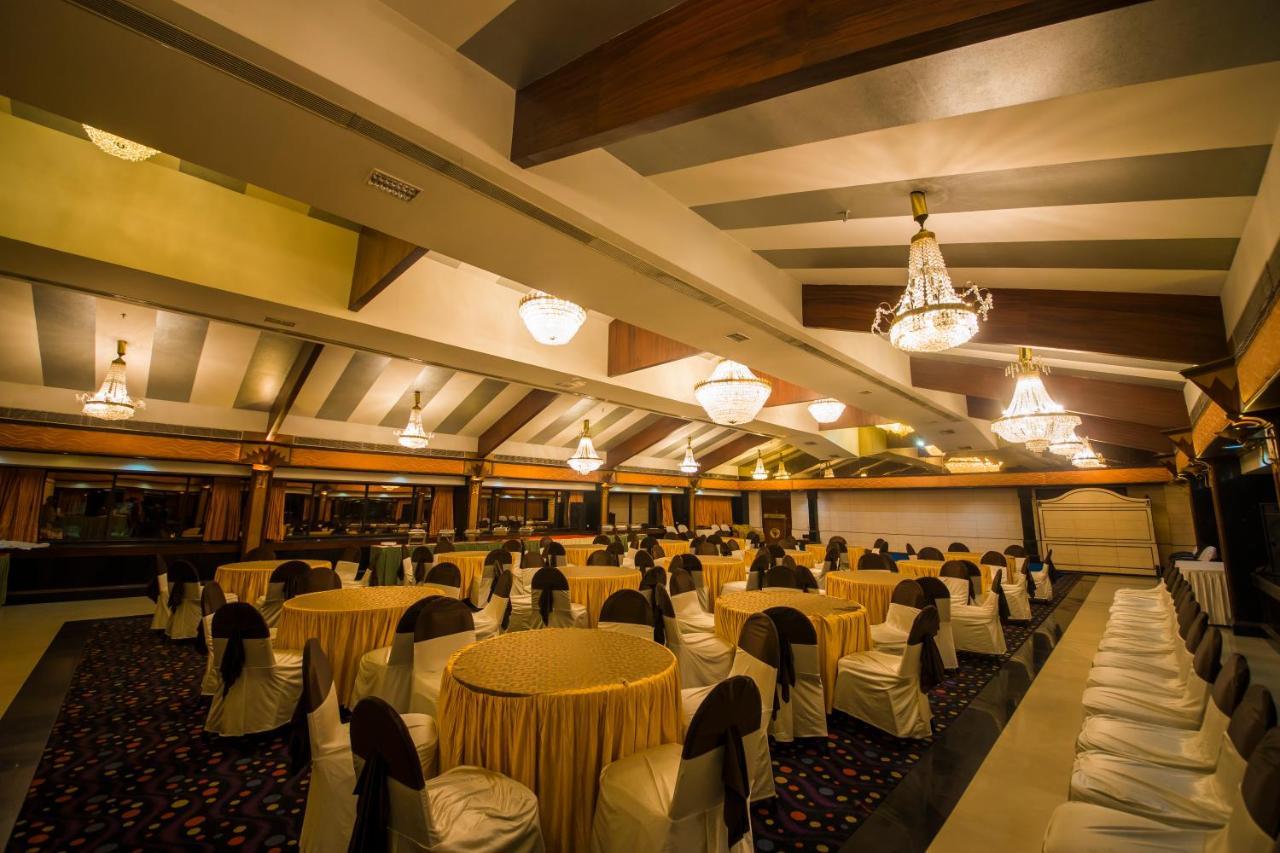 The Renai Cochin Hotel Kochi Kültér fotó