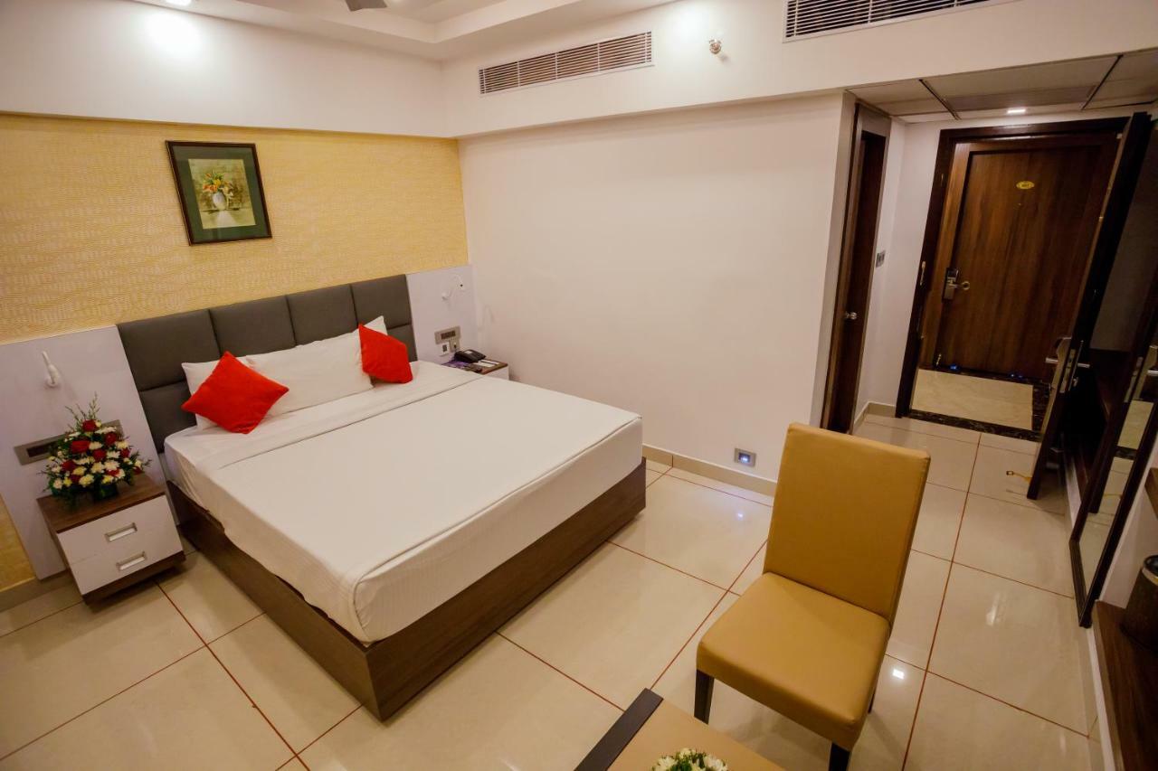 The Renai Cochin Hotel Kochi Kültér fotó