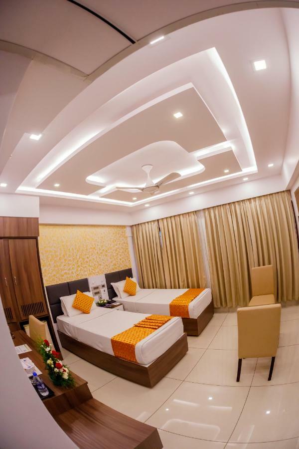 The Renai Cochin Hotel Kochi Kültér fotó
