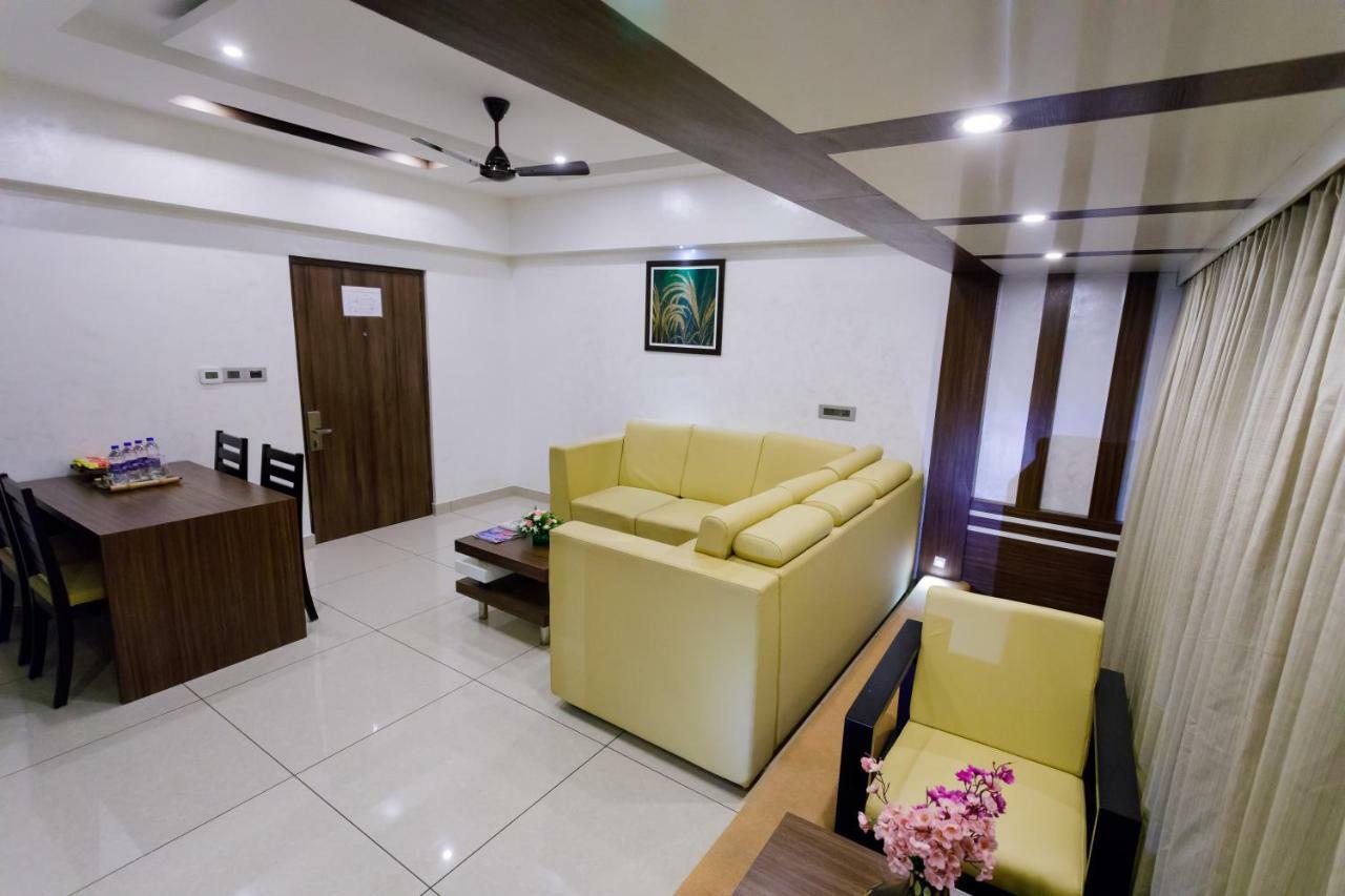 The Renai Cochin Hotel Kochi Kültér fotó