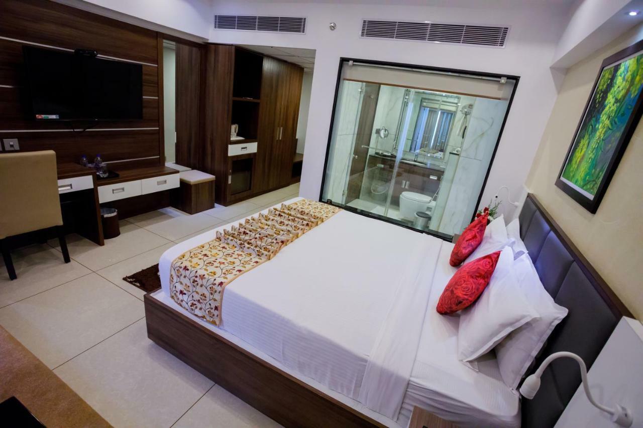 The Renai Cochin Hotel Kochi Kültér fotó
