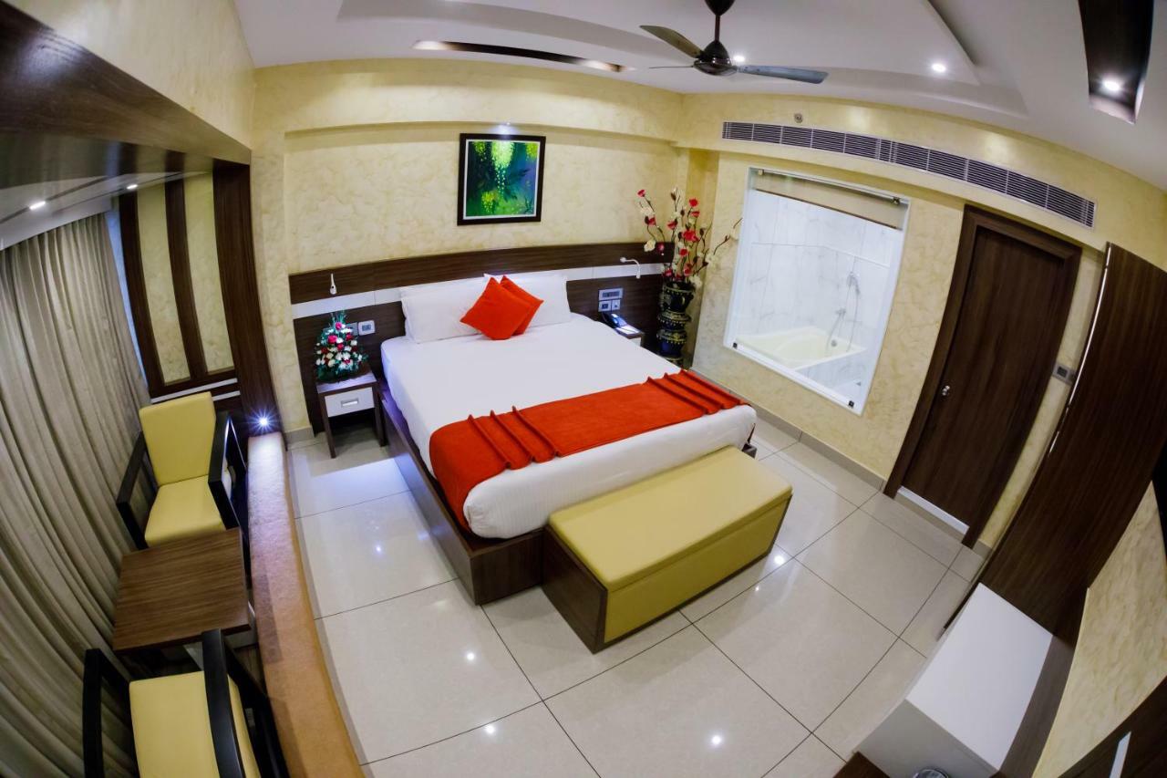 The Renai Cochin Hotel Kochi Kültér fotó