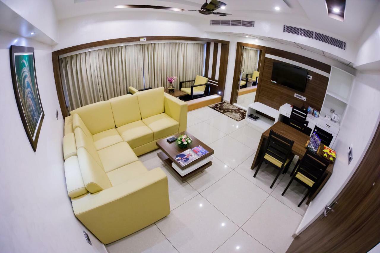 The Renai Cochin Hotel Kochi Kültér fotó